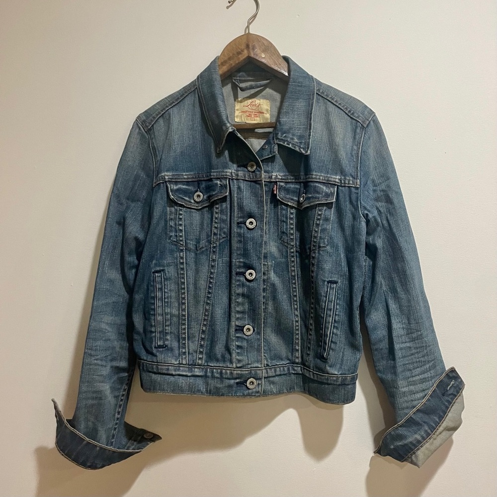 Levi’s Slim Cut Jean Jacket